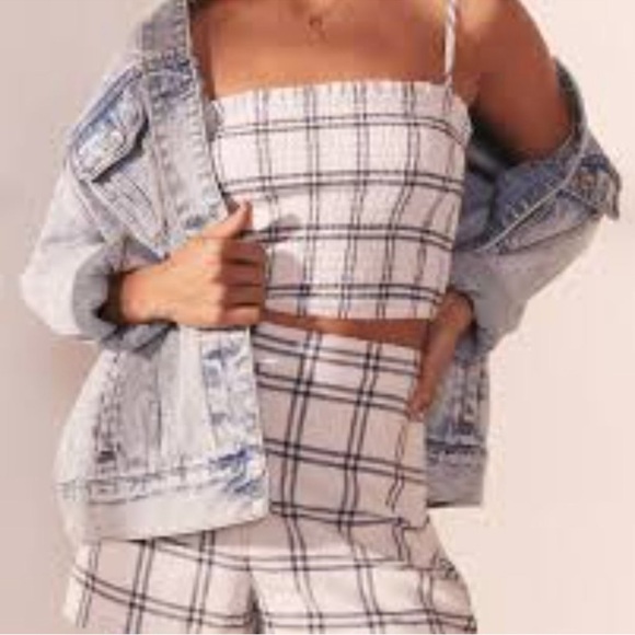 Abercrombie & Fitch Tops - Abercrombie &‎ Fitch Womens Windowpane Sheered Crop Top and Shorts Set Small
